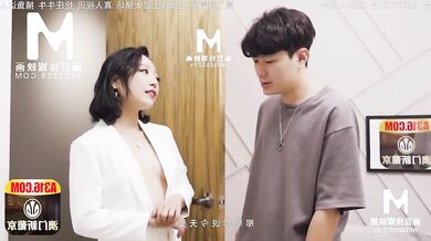 【国产】麻豆传媒作品MDX0134-双重身份的性爱开发-000免费观看